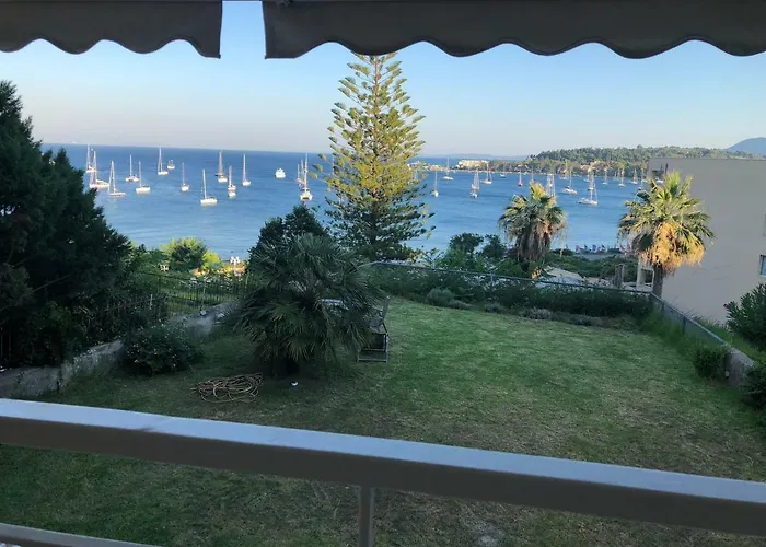 Classy Lux Apt W/ Sea View, Garden, Parking